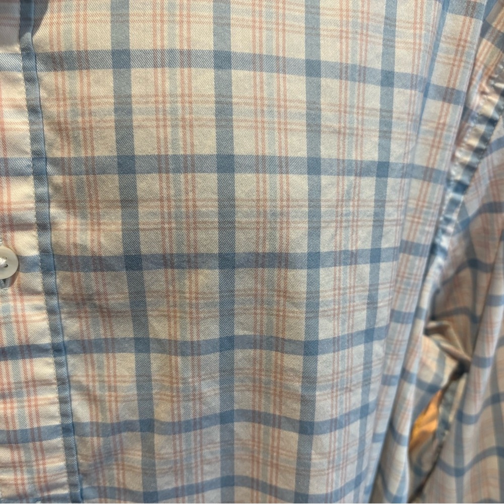 Faherty Men's button front casual shirt. Sharp blue/red plaid w/logo.Retail $148 - Picture 4 of 7